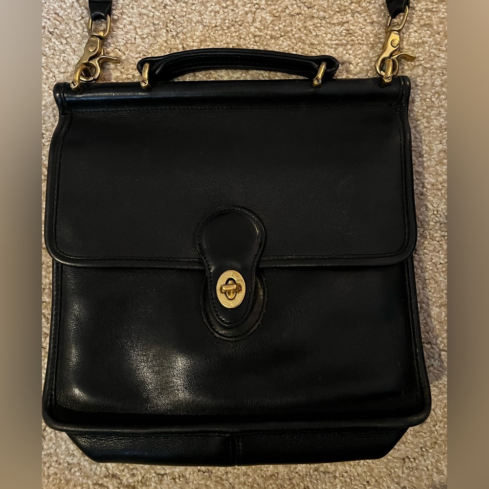 Vintage black coach Willis purse